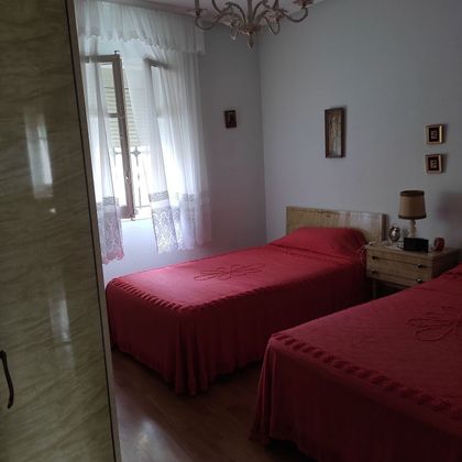 Foto 2 de Piso en venta en Sabiñánigo de 2 habitaciones con calefacción