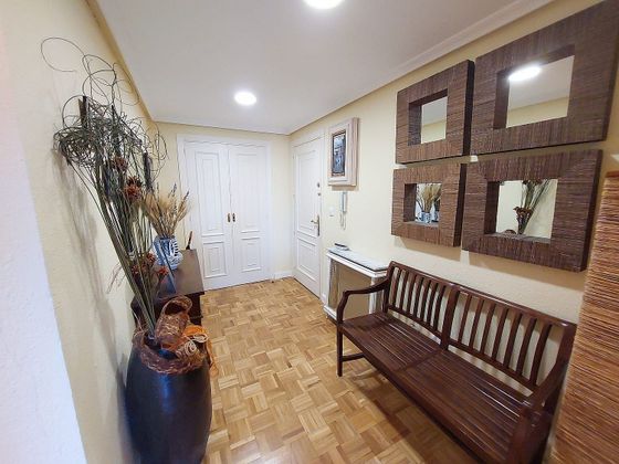 Foto 2 de Pis en venda a avenida Regimiento de Galicia de 4 habitacions amb terrassa i garatge