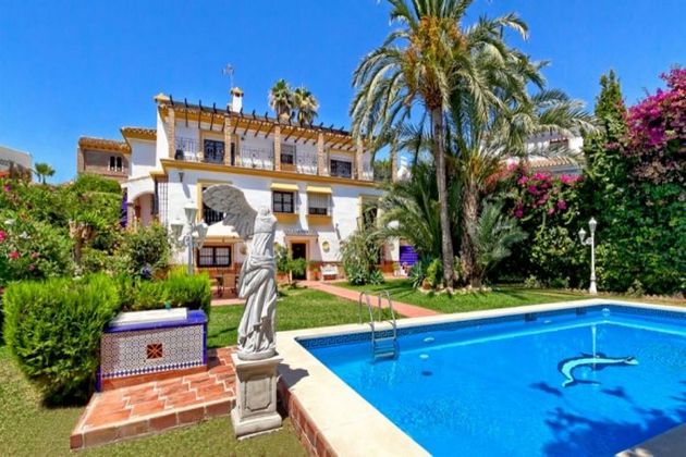 Foto 1 de Xalet en venda a La Cala del Moral de 8 habitacions amb terrassa i piscina