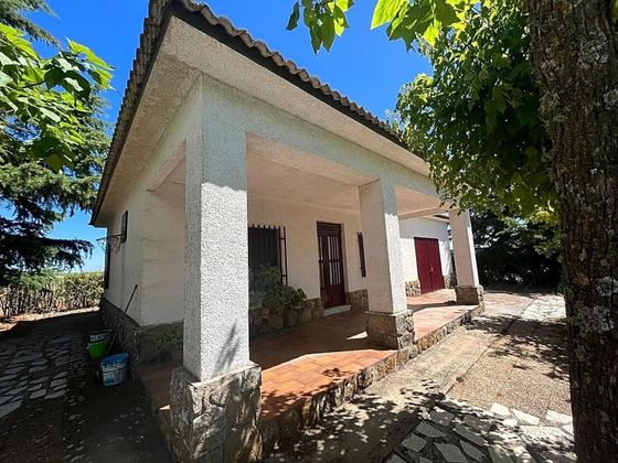 Foto 2 de Casa rural en venda a Parada de Arriba de 1 habitació amb piscina i garatge