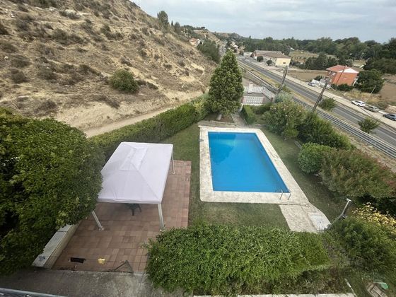 Foto 1 de Chalet en venta en Cabrerizos de 4 habitaciones con terraza y piscina