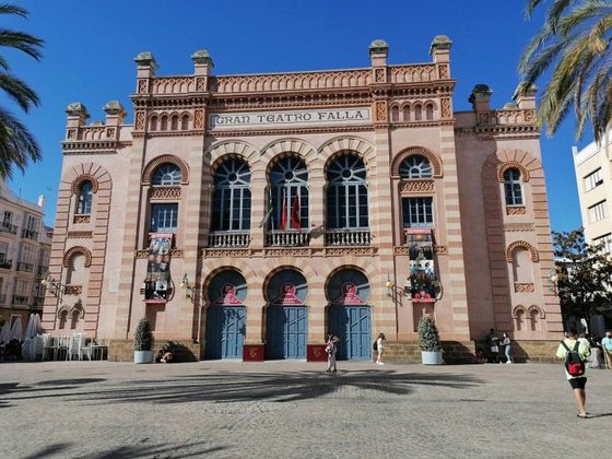 Foto 1 de Pis en venda a Mentidero - Teatro Falla - Alameda de 3 habitacions amb balcó