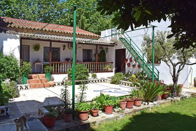 Foto 2 de Chalet en venta en Santa Isabel - Movera de 3 habitaciones con terraza y jardín
