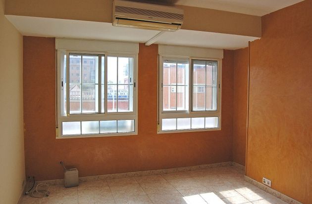 Foto 2 de Pis en venda a Santa Isabel - Movera de 2 habitacions amb balcó i aire acondicionat