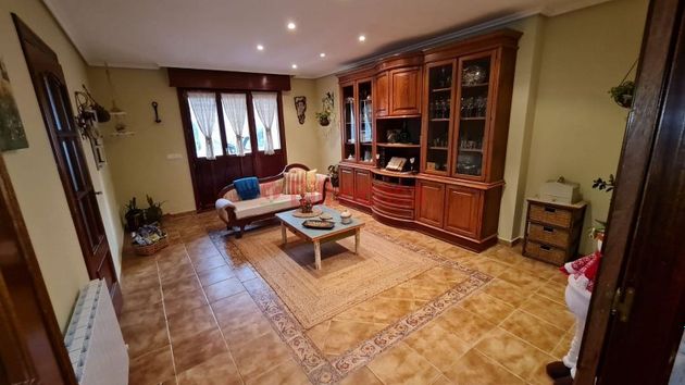 Foto 2 de Chalet en venta en Mañaria de 4 habitaciones con terraza y garaje
