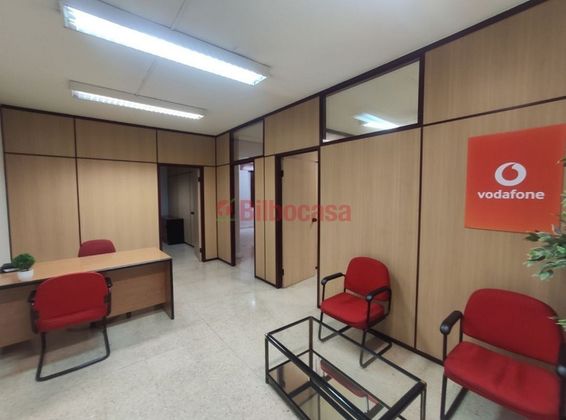 Foto 2 de Oficina en alquiler en San Pedro de Deusto-La Ribera con garaje y calefacción
