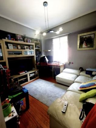 Foto 1 de Piso en venta en Santutxu de 2 habitaciones con calefacción