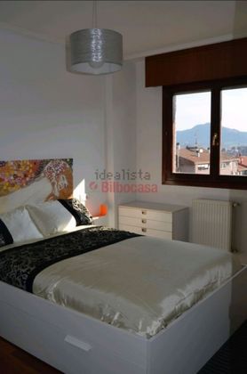 Foto 2 de Àtic en venda a Etxebarri de 3 habitacions amb terrassa i garatge