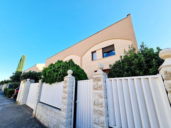 Foto 1 de Casa en venta en Villarrapa - Garrapinillos de 5 habitaciones con terraza y piscina