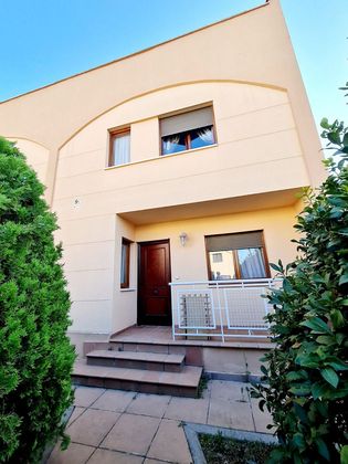 Foto 2 de Casa en venta en Villarrapa - Garrapinillos de 5 habitaciones con terraza y piscina