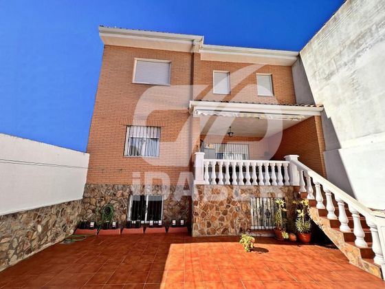 Foto 1 de Xalet en venda a Illescas de 3 habitacions amb terrassa i piscina
