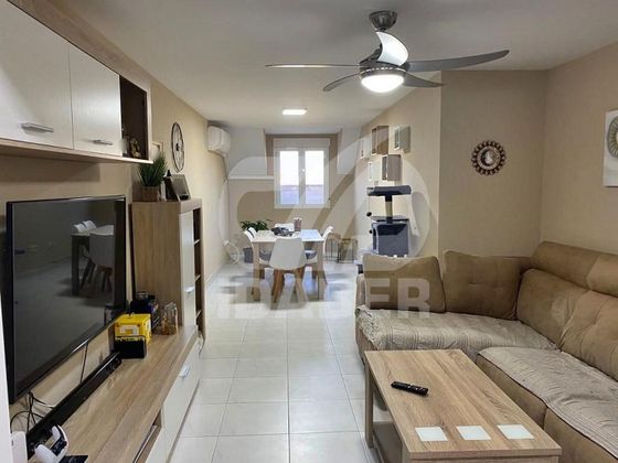 Foto 1 de Piso en venta en Numancia de la Sagra de 2 habitaciones con garaje y aire acondicionado