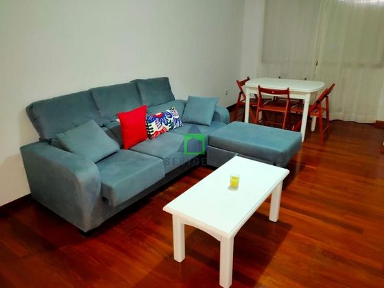 Foto 2 de Pis en venda a Centro - Ourense de 3 habitacions amb garatge i calefacció