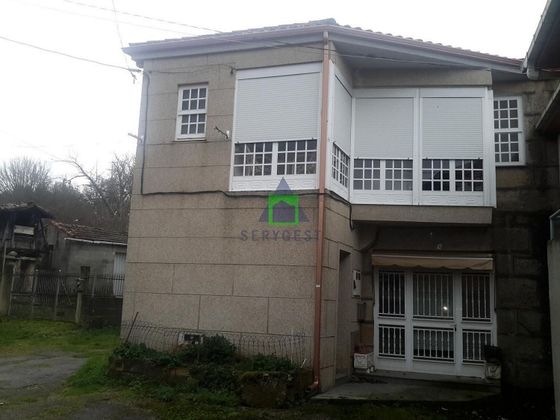 Foto 1 de Xalet en venda a Vilar de Barrio de 4 habitacions i 162 m²
