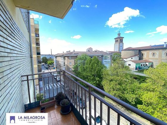 Foto 1 de Pis en venda a Villava/Atarrabia de 3 habitacions amb terrassa i balcó