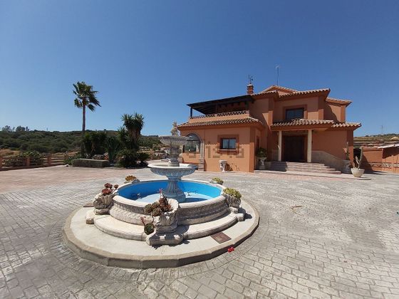 Foto 1 de Chalet en venta en calle Diseminado Guadalobon de 6 habitaciones con terraza y piscina