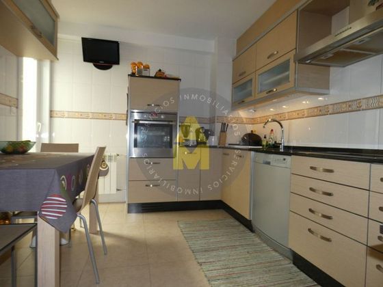 Foto 1 de Dúplex en venta en Mugardos de 2 habitaciones con garaje y calefacción
