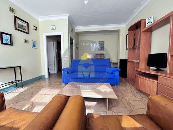 Foto 2 de Piso en venta en Praza de España de 3 habitaciones con balcón
