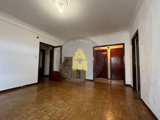 Foto 2 de Piso en venta en Caranza de 3 habitaciones con ascensor