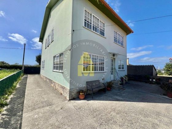Foto 2 de Casa en venda a Fene de 6 habitacions amb garatge i balcó