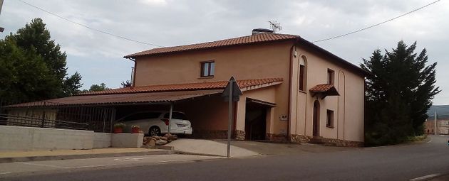 Foto 2 de Xalet en venda a Medrano de 5 habitacions amb terrassa i garatge
