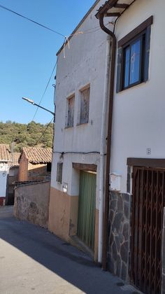 Foto 2 de Casa adossada en venda a Hornos de Moncalvillo de 5 habitacions amb terrassa i garatge