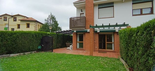 Foto 1 de Alquiler de casa en Urduliz de 3 habitaciones con terraza y garaje