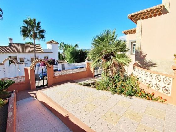 Foto 2 de Casa en venda a Zona Levante - Playa Fossa de 5 habitacions amb piscina i garatge