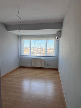 Foto 2 de Piso en alquiler en Pinares de Venecia de 2 habitaciones con terraza y calefacción