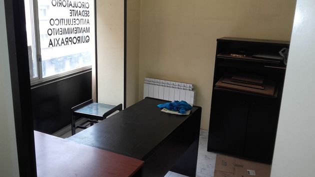 Foto 1 de Oficina en venda a Centro - Avilés amb calefacció