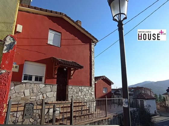 Foto 2 de Casa en venda a Soto del Barco de 2 habitacions amb terrassa