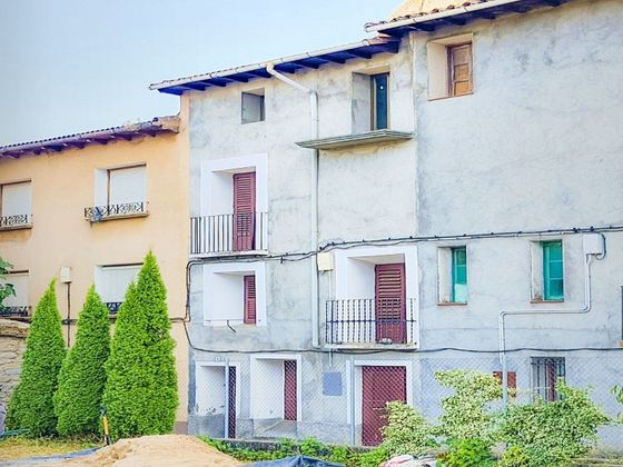 Foto 1 de Venta de casa en Perarrúa de 5 habitaciones con terraza