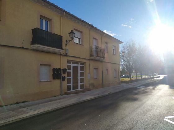 Foto 2 de Pis en venda a Valverde de la Virgen de 3 habitacions amb balcó i calefacció