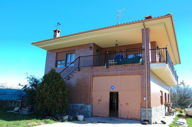 Foto 1 de Xalet en venda a Turcia de 4 habitacions amb terrassa i garatge