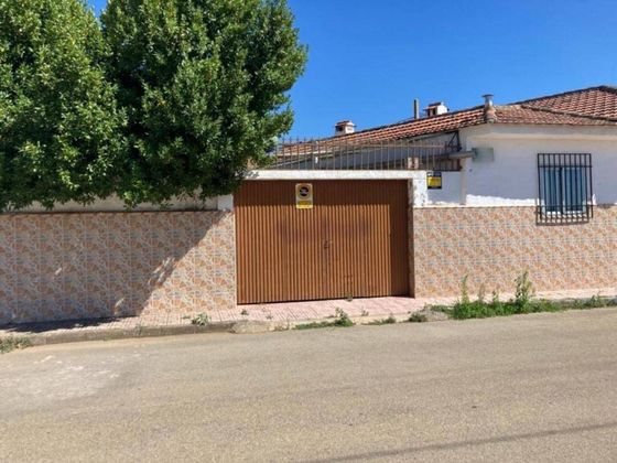 Foto 2 de Casa en venda a Robledo (El) de 4 habitacions amb garatge i aire acondicionat