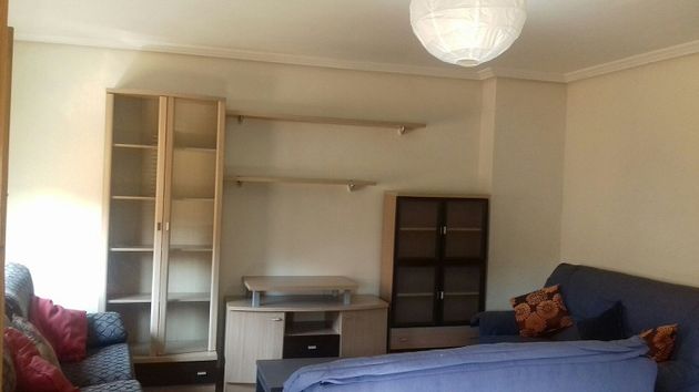 Foto 2 de Dúplex en lloguer a Centro - Segovia de 5 habitacions amb mobles i calefacció