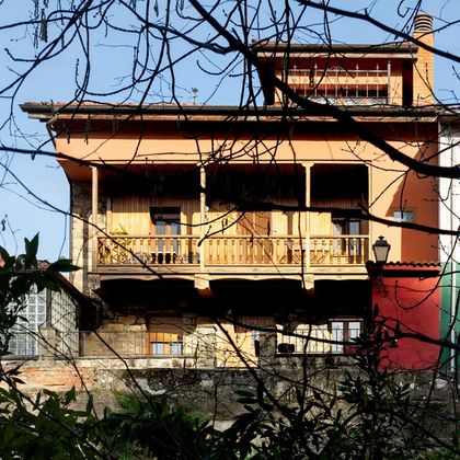 Foto 2 de Casa en venda a calle El Molin de 6 habitacions amb terrassa i garatge