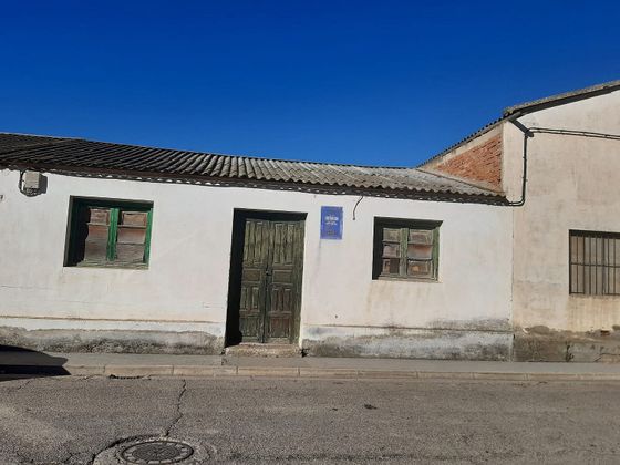Foto 1 de Venta de casa adosada en Nuez de Ebro de 110 m²