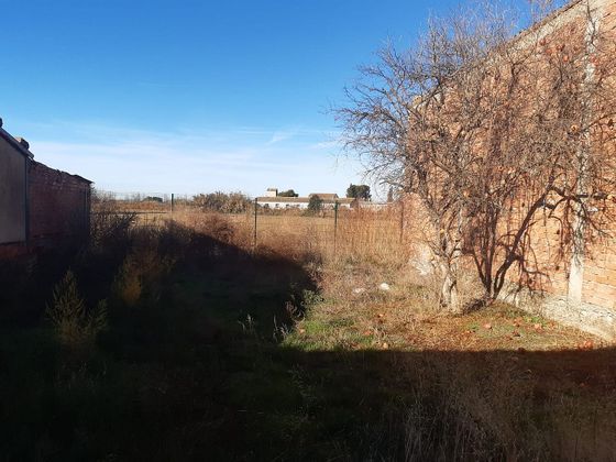 Foto 2 de Venta de terreno en Nuez de Ebro de 250 m²