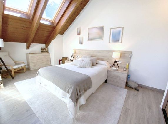 Foto 1 de Dúplex en venda a calle Sobarriba de 3 habitacions amb terrassa i garatge