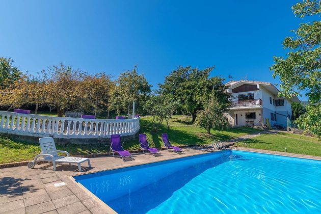 Foto 2 de Xalet en venda a Bermeo de 4 habitacions amb terrassa i piscina