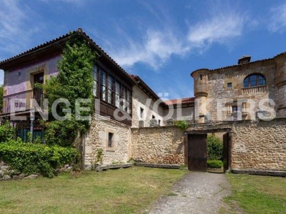 Foto 1 de Xalet en venda a Merindad de Montija de 14 habitacions amb terrassa i jardí
