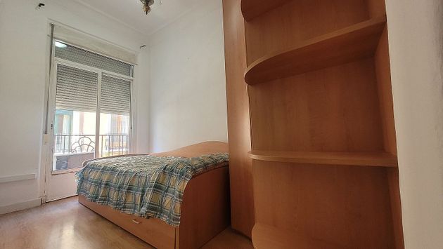 Foto 2 de Pis en lloguer a Alfonso de 2 habitacions amb mobles i aire acondicionat