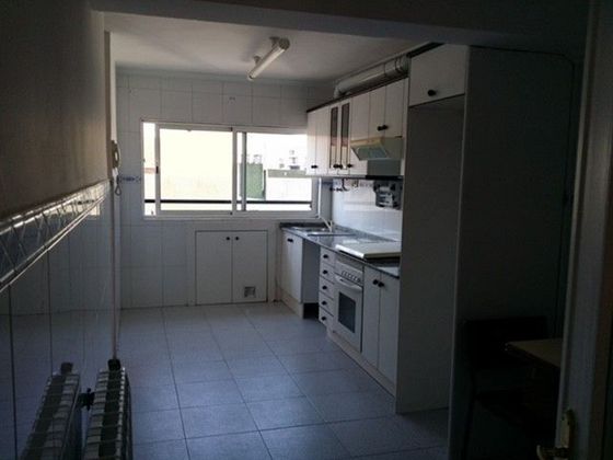 Foto 2 de Edifici en venda a Milán - Pumarín - Teatinos amb calefacció i ascensor