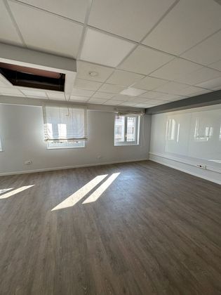 Foto 2 de Oficina en alquiler en Campo San Francisco - Plaza de América de 115 m²