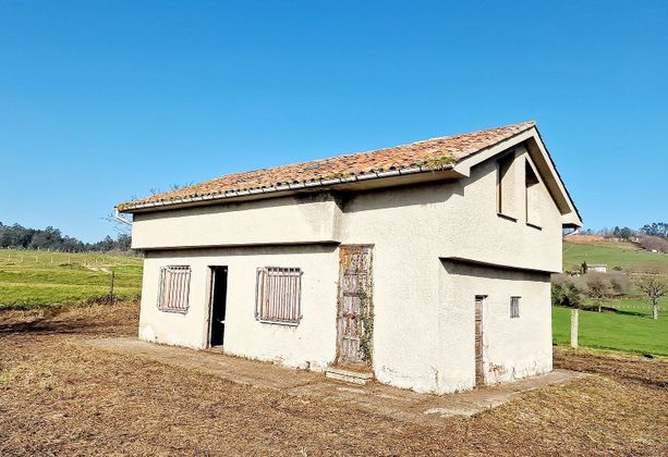 Foto 2 de Casa en venda a Carbayin-Lieres-Valdesoto de 4 habitacions amb jardí