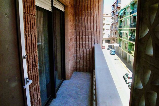 Foto 1 de Venta de piso en Jijona/Xixona de 4 habitaciones con terraza y balcón