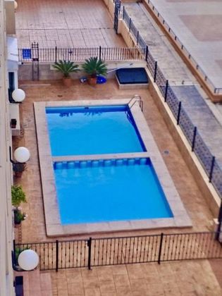 Foto 2 de Pis en venda a Aspe de 3 habitacions amb terrassa i piscina