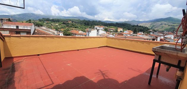 Foto 2 de Piso en venta en Aldeanueva de la Vera de 3 habitaciones con terraza y balcón