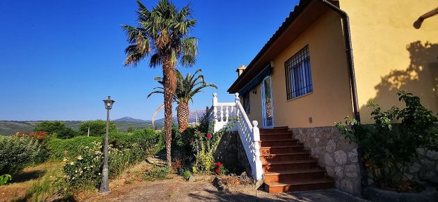 Foto 2 de Casa rural en venda a Jarandilla de la Vera de 4 habitacions amb terrassa i jardí